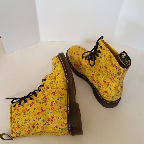 Women's Dr Martens 1460 genuine leather yellow floral combat boots - Picture 11 of 16